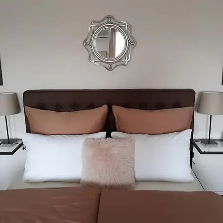 Apartment 5min To Varna