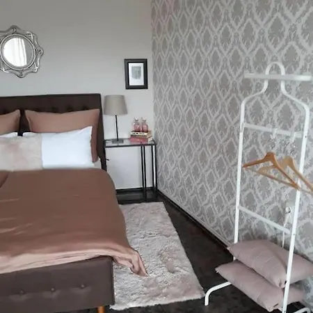 Apartment 5min To Varna