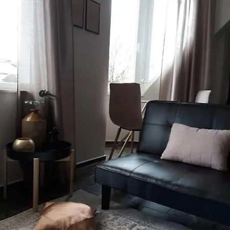 Apartment 5min To Varna